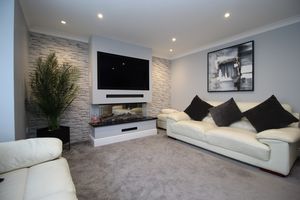 Living Room- click for photo gallery